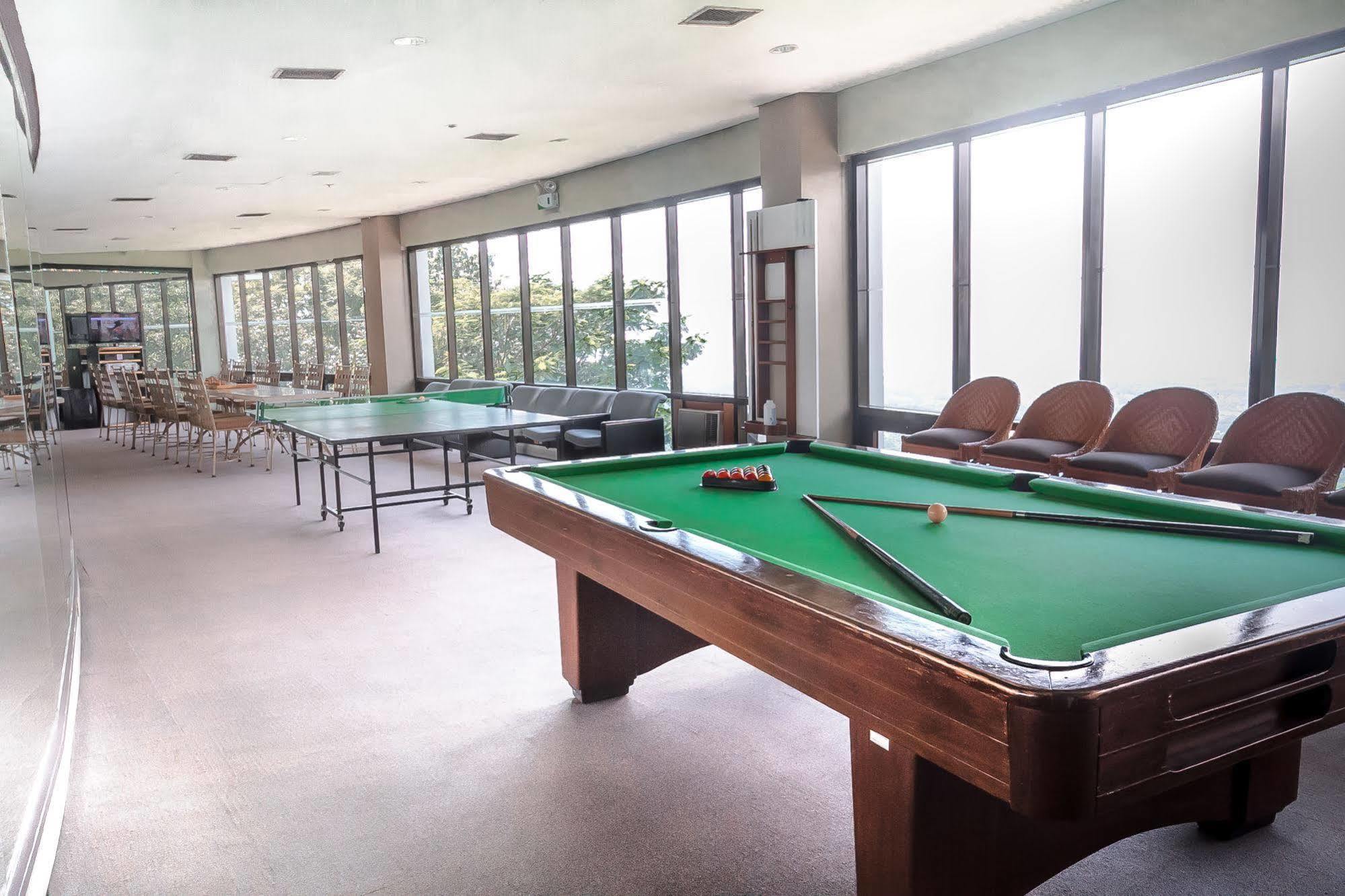 Eugenio Lopez Center Hotel Antipolo Eksteriør billede